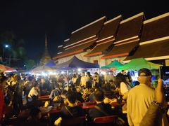 -周日夜市
