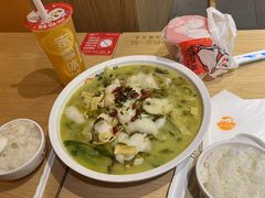 -鱼你在一起(奉贤宝龙城广场店)