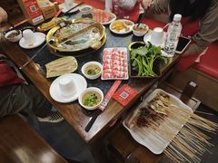 -永發發串串火锅馆·烧烤·大排档(传媒大学店)