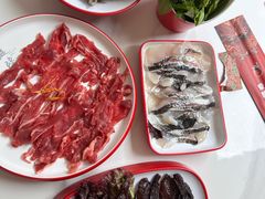 -毛辣果·贵州红酸汤牛肉火锅(西单店)