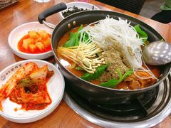 -元堂脊骨土豆汤(明洞2号店)
