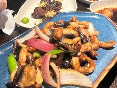 广式鸡枞菌煎河鳗鱼-卯时·龙光雅宴·精致锡帮菜(惠山古镇店)
