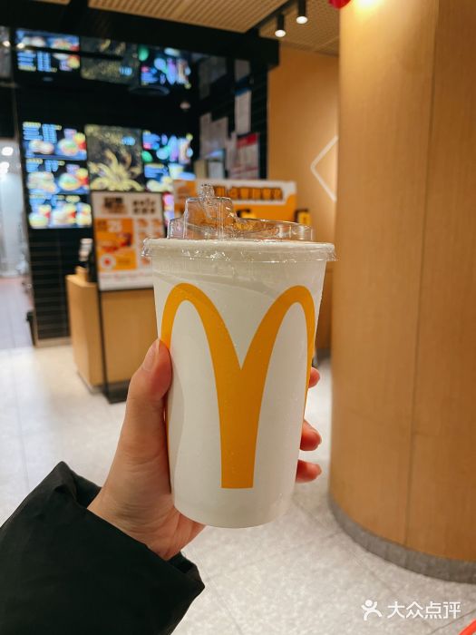 麦当劳(中山公园龙之梦店)图片