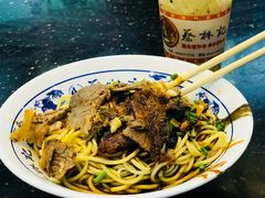 牛肉热干面-蔡林记(户部巷店)