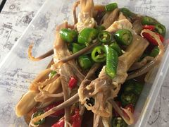 -臻鲜燕海鲜融合餐厅(金陵style店)