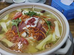 -云南印象昭通天麻火腿鸡(新疆石油花园二期店)