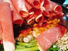 部队锅-MI WU FACTORY米屋美食工厂餐厅(绿地店)