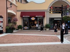 -佛罗伦萨小镇广佛名品奥特莱斯(疏港路店)