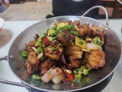 干锅排骨-辣妹川菜馆(益健路店)