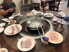 -正能量脆肉鲩火锅