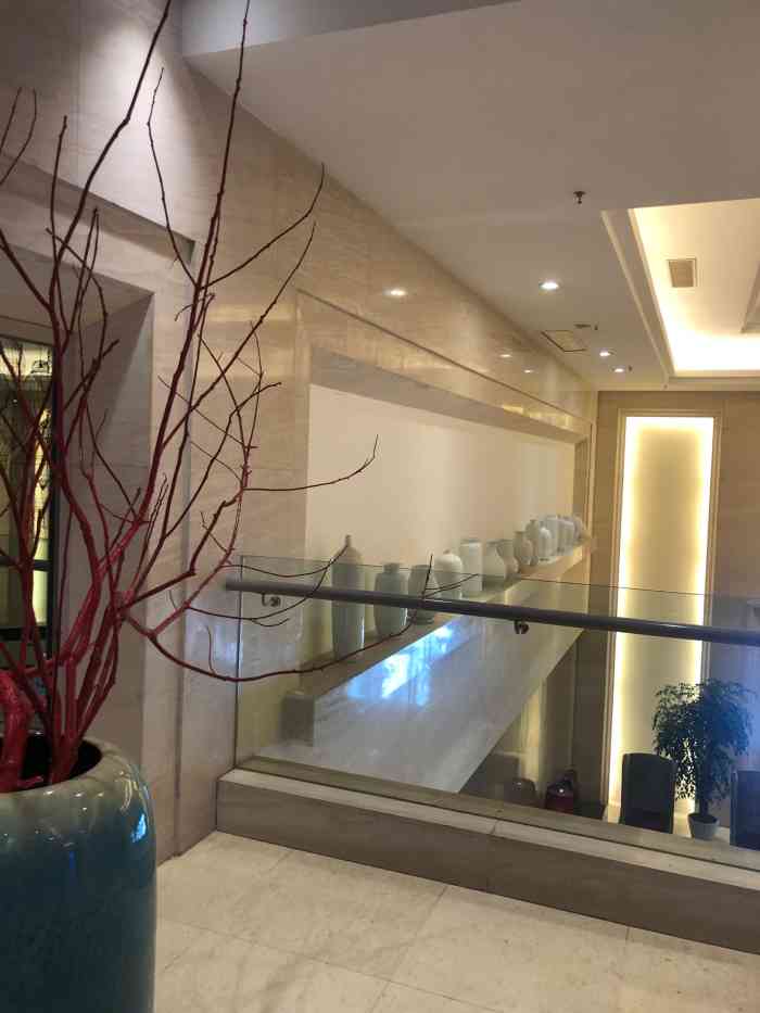滨湖美景酒店
