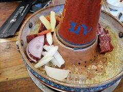 -毛辣果·贵州红酸汤牛肉火锅(西单店)