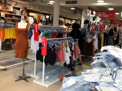 -伯肯黑德角名品折扣购物中心