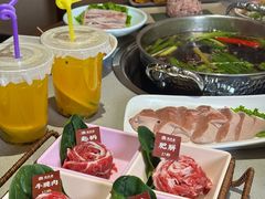 -四点金粥底火锅(沂州里店)