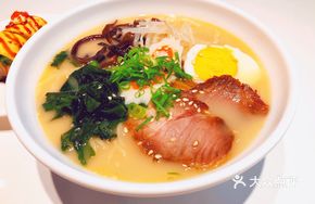 Japanese Boiled Pork Bone Ramen