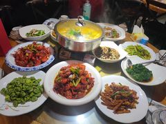 -小于烧烤海鲜·皖南明档土菜(丰庄店)