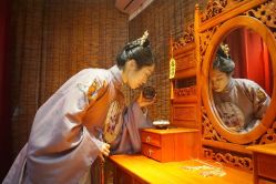 -汉仪华裳汉服馆(打浦桥店)