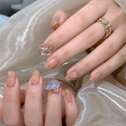 -花系美·美甲美睫精品店