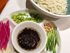 老北京炸酱面-贝勒爷·酥不腻烤鸭