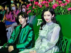 -欢乐海岸椰林沙滩-2025湾区超级灯会