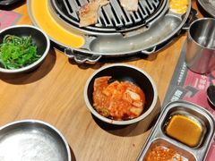 -青瓦炭韩潮烤肉(花园道店)