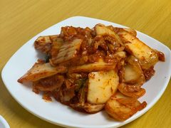 辣白菜炒五花肉-屋里家延边朝鲜族冷面(南园店)