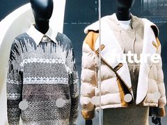 -URBAN REVIVO(上海中庚漫游城店)