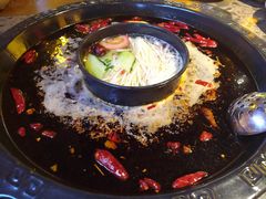 -舒家大院重庆老火锅(纪念塔店)