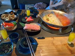 -湊湊火锅·茶憩(南京东路悦荟店)