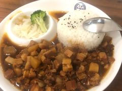 雪梨炖肉饭-上海外国语大学（松江校区）食堂