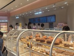 -好利来(上海长宁龙之梦店)