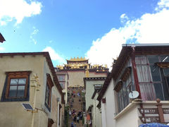 -噶丹松赞林寺