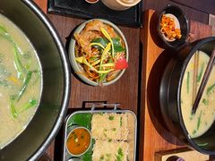 -银米·云南传统过桥米线(双廊黑金冠店)