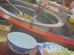 -人民公社铁锅炖·东北菜(卫国道店)