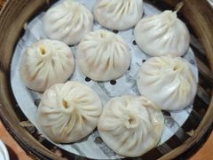 -莱莱小笼·乔艾
