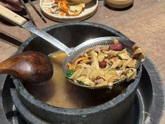 -蘑界·野生菌火锅(深业上城店)