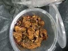 -爆炸头阿姨小四川正宗川味小吃(无任何分店)