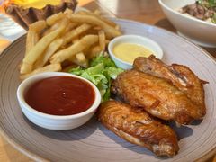 香炸鸡翅配薯条-Money Shops(愚园路店)