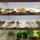 番茄锅味道很浓郁，辣锅越煮越辣