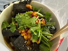 -黑色经典臭豆腐·湖南特产(步行街店)