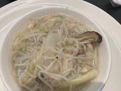 -榕树下海鲜馆(坪山路店)