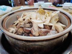 -东巴谷野生菌火锅餐厅