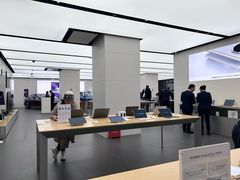 -华为智能生活馆(上海金桥国际商业广场)