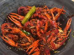 -肥肥虾庄·金牌油焖大虾(汉街SKP店)