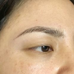 -一个差评成就的纹眉店