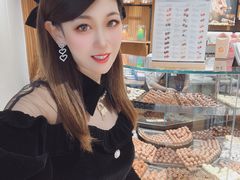 -Laderach 莱德拉(上海环贸iapm店)