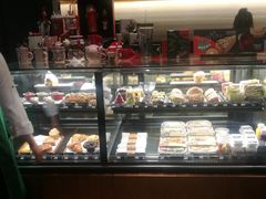 面包甜点陈列柜-星巴克臻选(北京颐堤港中心第二店)