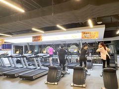 -超鹿运动(达信大厦店)