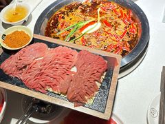 -茅草房·河畔园林火锅