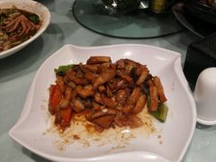 -赶海部落海鲜城(海阳路店)